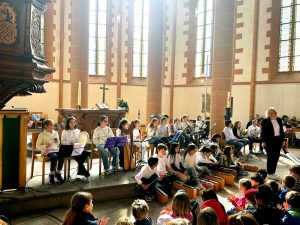 Neckarvielharmonie ehrt Bach und läutet den Frühling ein